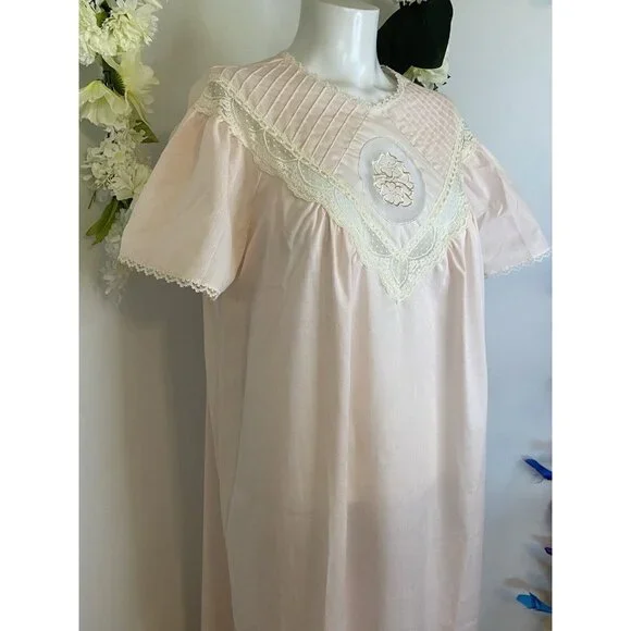 Vintage Gilead Nightgown Cotton Blend Pink Nightie Lace Trim Nightie‎ S USA NWOT